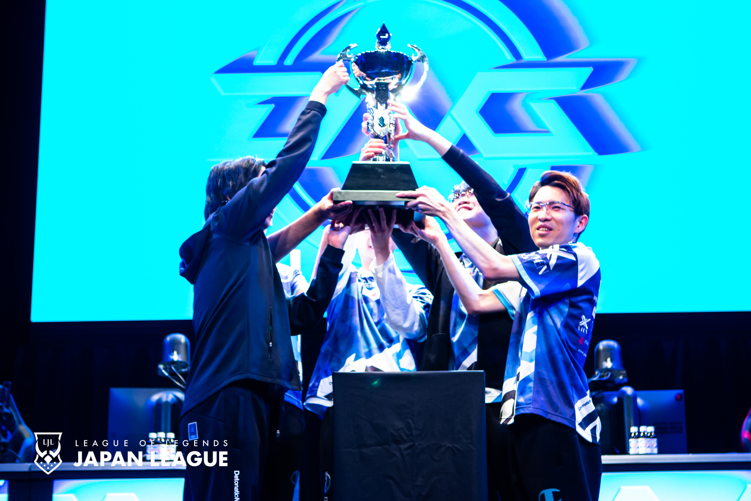 爱游戏APP-包含DFM完胜GEN，CoreJJ送出助攻的词条