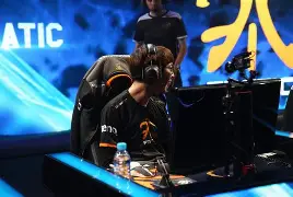 爱游戏下载-V5完胜FNC，SwordArt高光表现的简单介绍