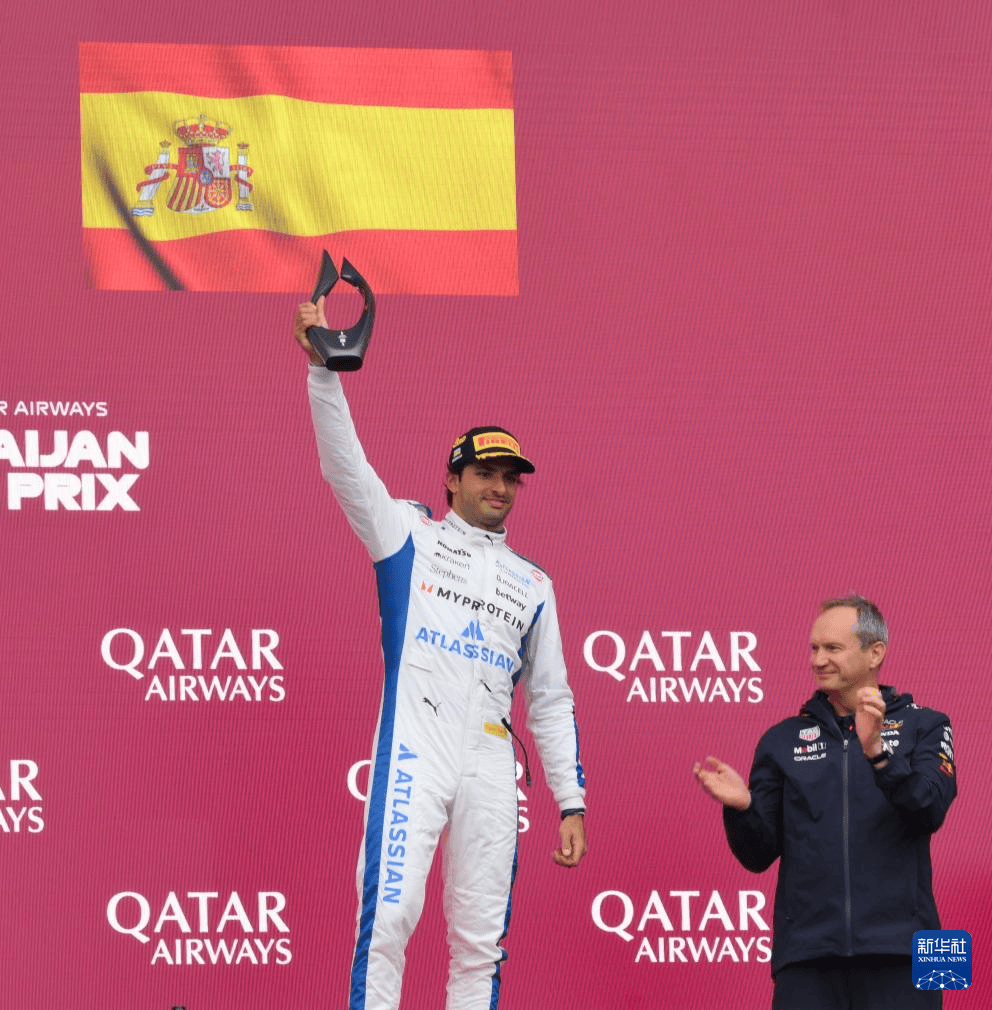 红牛车队力克法拉利，维斯塔潘关键制胜